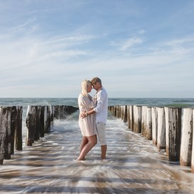 Hochzeitsfotograf: Verlobungsshooting in Domburg, Niederlande. - René Warich Photography