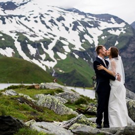 Hochzeitsfotograf: Hochzeitsfotoshooting in den Bergen  - Svetlana Schaier Fotografie 