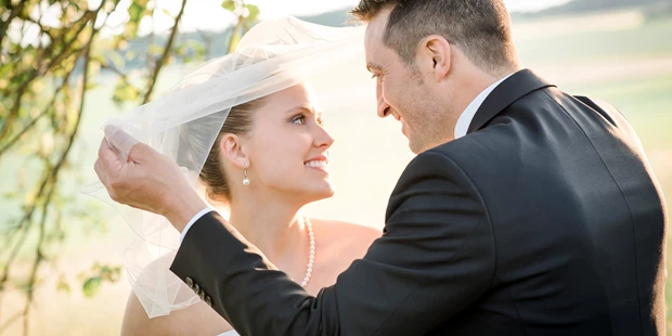 Hochzeitsfotos - PLZ 56459 (Deutschland) - Hochzeit Portrait-Shooting - Tom River Photography