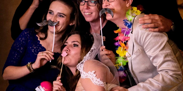 Hochzeitsfotos - Copyright und Rechte: Bilder auf Social Media erlaubt - Oberbayern - Elfenpix by Grafikelfe (Stephanie Reithmeier)