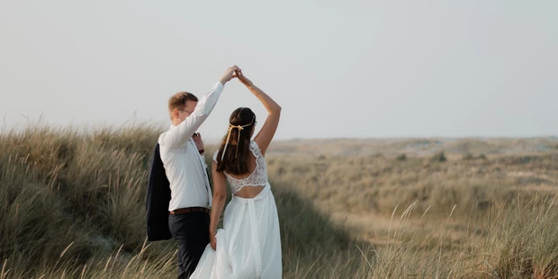 Hochzeitsfotos - Groß Woltersdorf - After Wedding Shooting in St. Peter-Ording, Norddeutschland - paulanantje weddings