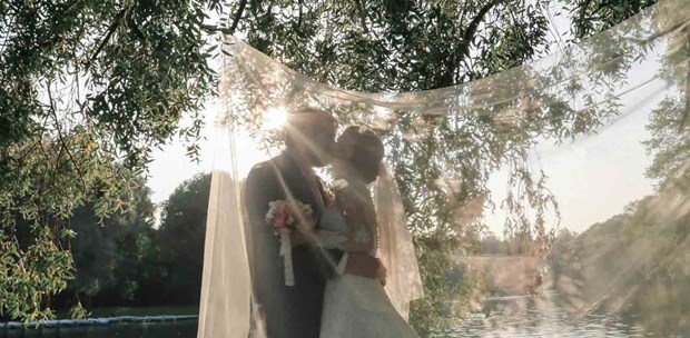 Trauung In Der Residenz Uhlenhorst Mulheim Hochzeitsfotos Von