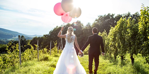 Hochzeitsfotos - Art des Shootings: Trash your Dress - Maria-Lanzendorf - Sankt Nikolai im Sausal, Steiermark, Österreich - Nikola Milatovic Photography