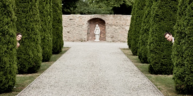 Hochzeitsfotos - Art des Shootings: Trash your Dress - Maria-Lanzendorf - Schloss Gamlitz, Steiermark, Österreich - Nikola Milatovic Photography