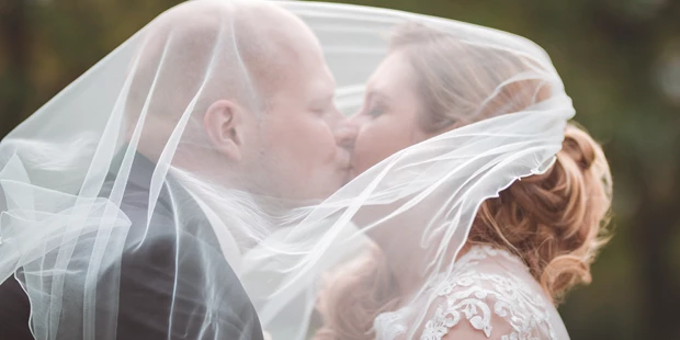 Hochzeitsfotos - Fotostudio - Naumburg (Burgenlandkreis) - Julia & Adrian, Oktober 2017 - Yvonne Lindenbauer Fotografie