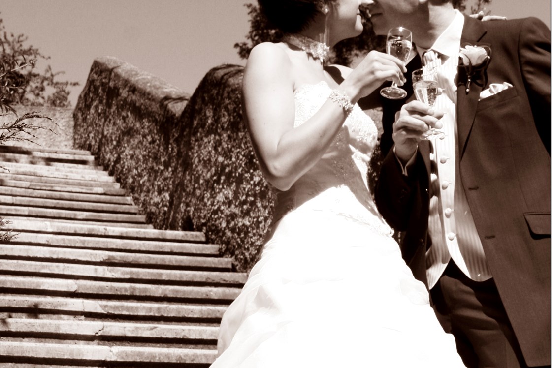Hochzeitsfotograf: Prost! - Viktoria Gstrein | Black Tea Fotografie
