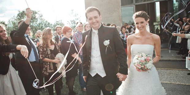 Hochzeitsfotos - zweite Kamera - Pressburg - hochzeit - Wotrubakirche Wien - Marek Valovic - stillandmotionpictures.com