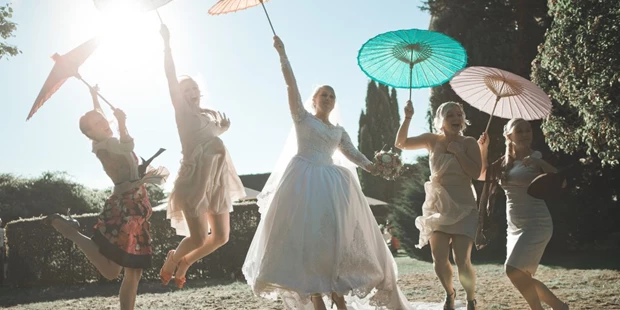 Hochzeitsfotos - zweite Kamera - Pressburg - wedding fun - Schloss Altenhof - Marek Valovic - stillandmotionpictures.com