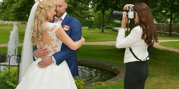 Hochzeitsfotos - Fotobox mit Zubehör - Wietze - Die Hochzeitsfotografin @ work - diehochzeitsfotografin.de