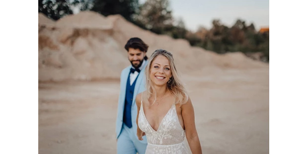 Hochzeitsfotos - Pullach im Isartal - Hochzeitslocation - Sudhaus Schwarzach - Hochzeit in Bayern - Fotograf Passau - Alexandra und Martin - Foto | Film