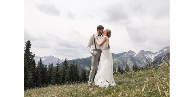 Hochzeitsfotos - Art des Shootings: Hochzeits Shooting - Appenzell - Brautpaarshooting Lisa Viertel - Lisa Viertel