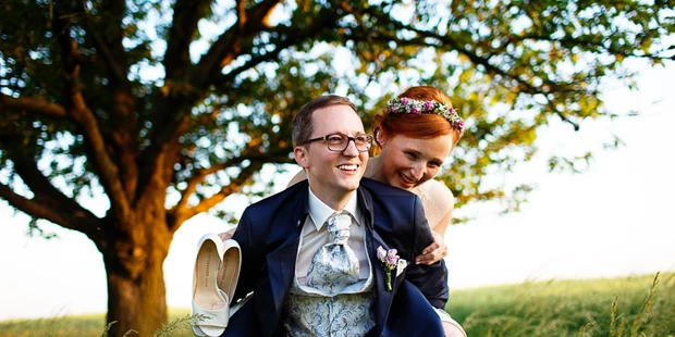Hochzeitsfotos - Art des Shootings: Prewedding Shooting - Gumpoldskirchen - Wenn ihr Spaß habt, sind der Rest Details. - the Cristureans I Weddings by Alex & Ruth