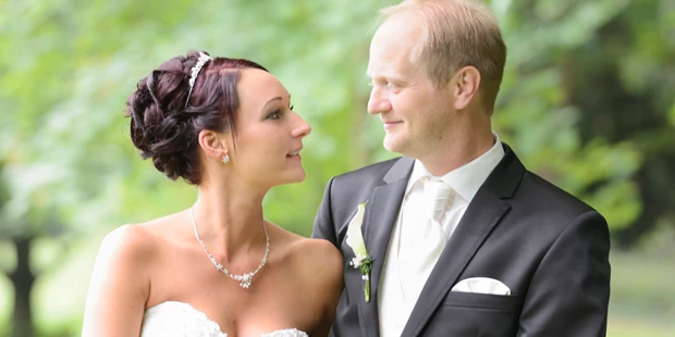 Hochzeitsfotos - Art des Shootings: Trash your Dress - Maria-Lanzendorf - ButterundBrot Fotografie
