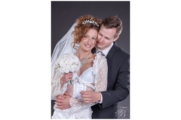 Hochzeitsfotograf: Studioarbeit , Brautpaar
Make-Up & Haarstyling + Bildbearbeitung  #Claudia_Bremer
Foto  #Michael_Bremer - Fotostudio Bremer