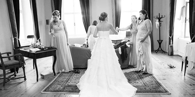 Hochzeitsfotos - Fotostudio - Korneuburg - Vorbereitungen Hochzeit - phototiller I Sophie Tiller