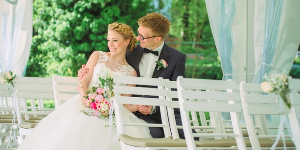 Hochzeitsfotos - Copyright und Rechte: Bilder auf Social Media erlaubt - PLZ 66773 (Deutschland) - Yulia Elsner