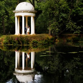 Hochzeitsfotograf: Brautpaarshooting direkt nach der Trauung im Schlosspark Lützschena - lisamariedesign | fotografie und grafikdesign in leipzig