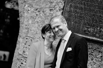 Hochzeitsfotograf: Hochzeitsfotografie Innsbruck Goldenes Dachl - Michael Jenewein