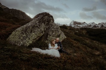 Hochzeitsfotograf: Elopement auf der Bielerhöhe in den schönen Bergen der Silvretta Montafon - Dan Jenson Photography