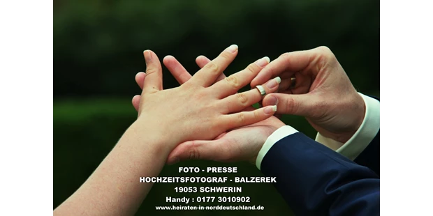 Hochzeitsfotos - Art des Shootings: Hochzeits Shooting - Kiel (Kreisfreie Stadt Kiel, Kreis Rendsburg-Eckernförde) - Freie Trauung - REINHARD BALZEREK