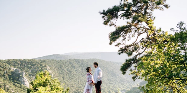 Hochzeitsfotos - Art des Shootings: Trash your Dress - Maria-Lanzendorf - Margarita Shut