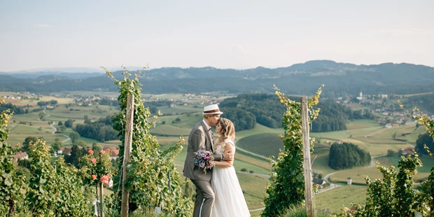 Hochzeitsfotos - Art des Shootings: Trash your Dress - Maria-Lanzendorf - Margarita Shut