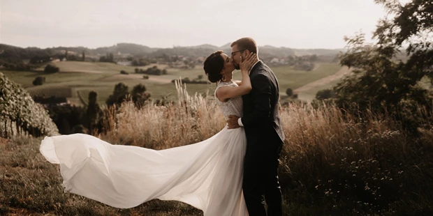 Hochzeitsfotos - Art des Shootings: Trash your Dress - Maria-Lanzendorf - BLISS & DELIGHT AUTHENTIC WEDDING PHOTOS AND VIDEOS