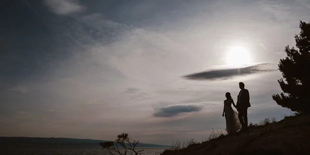 Hochzeitsfotos - Art des Shootings: Trash your Dress - Maria-Lanzendorf - Karlo Gavric