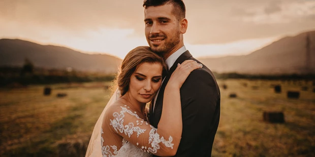 Hochzeitsfotos - Art des Shootings: Trash your Dress - Maria-Lanzendorf - Karlo Gavric