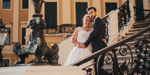 Hochzeitsfotos - Art des Shootings: Trash your Dress - Maria-Lanzendorf - Schoenbrunn Hochzeitsfotograf Wien - Karlo Gavric