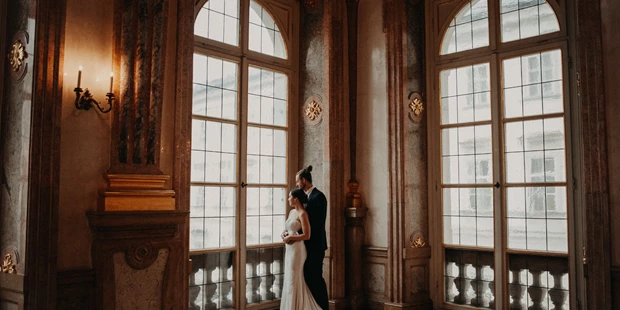 Hochzeitsfotos - Art des Shootings: Trash your Dress - Maria-Lanzendorf - Hochzeitsfotograf Schloss Mirabell Salzburg - Karlo Gavric