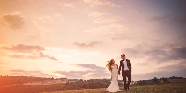Hochzeitsfotos - Art des Shootings: Trash your Dress - Maria-Lanzendorf - Karlo Gavric