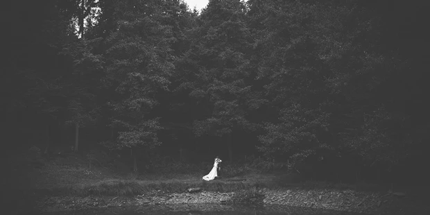 Hochzeitsfotos - Art des Shootings: Trash your Dress - Maria-Lanzendorf - Karlo Gavric