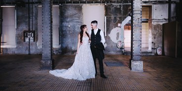 Hochzeitsfotos - PLZ 4863 (Österreich) - Brautpaarshooting in der Ottakringer Brauerei Wien - WEIL I DI MOOG Fotografie