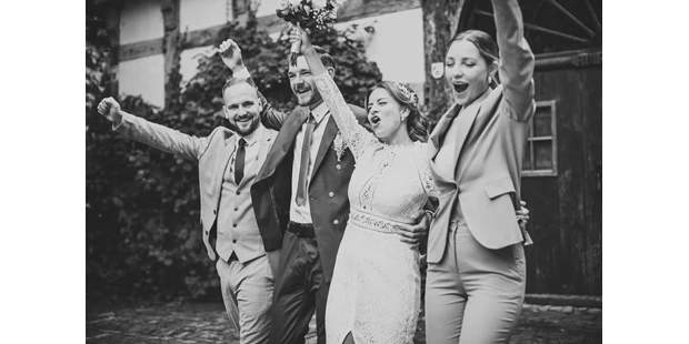 Hochzeitsfotos - Fotobox mit Zubehör - Wietze - LY Photography