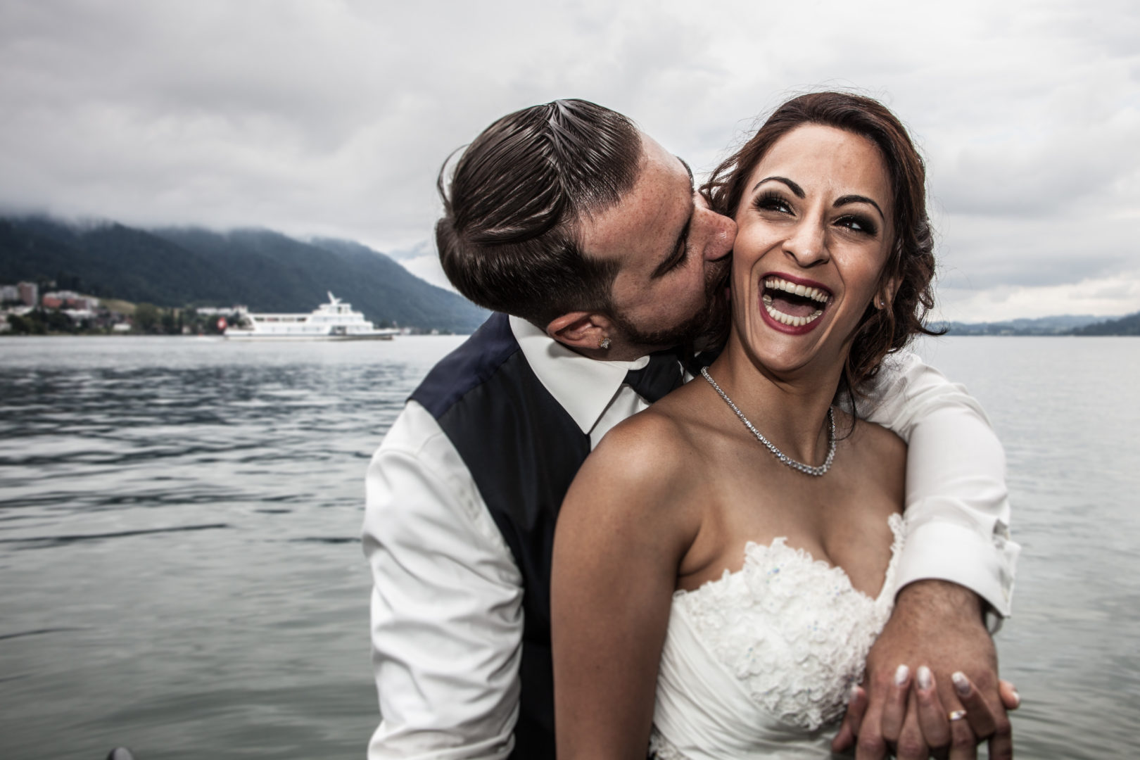 Hochzeitsfotos - zweite Kamera - Aargau - Es darf geflüstert werden.... - Jeannine Good