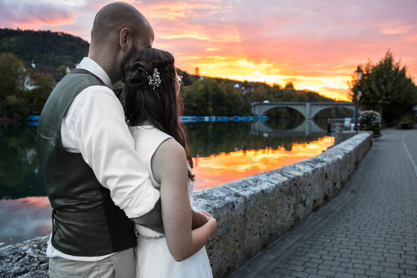 Hochzeitsfotos - zweite Kamera - Aargau - Sonnenuntergang geniessen.... - Jeannine Good