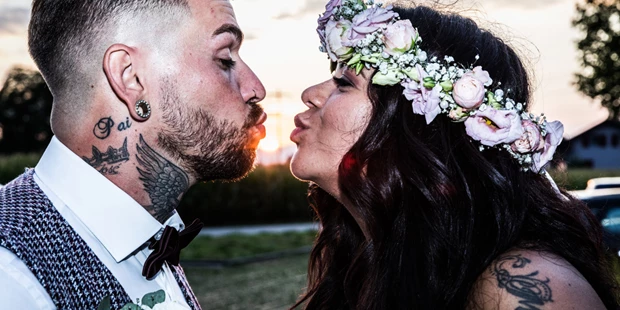 Hochzeitsfotos - Mellau - Kiss the sun....
 - Jeannine Good