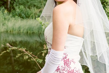 Hochzeitsfotograf: Happy bride... - neero Fotografie und Grafik