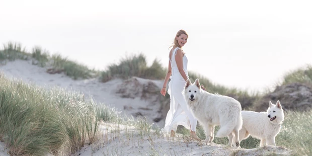Hochzeitsfotos - Art des Shootings: Prewedding Shooting - Nordsee - After Wedding Shooting am Strand - Fotografie Kunze - Die Fotomanufaktur in St. Peter-Ording