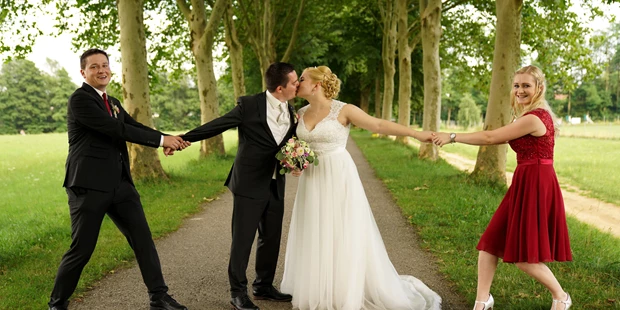 Hochzeitsfotos - Art des Shootings: Trash your Dress - Maria-Lanzendorf - Fink Pictures by Iris Fink