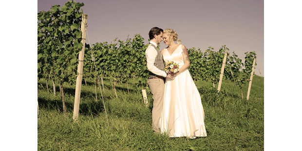 Hochzeitsfotos - Art des Shootings: Trash your Dress - Maria-Lanzendorf - Fink Pictures by Iris Fink