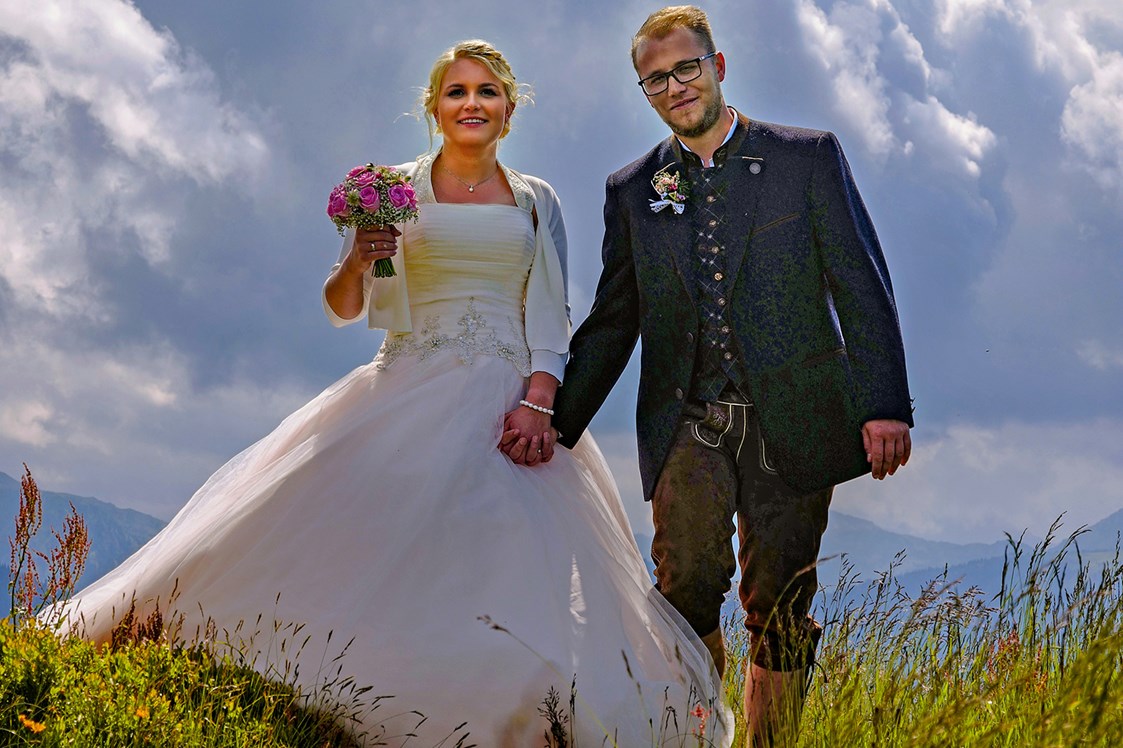 Hochzeitsfotograf: Natascha und Tobias: Echte Bayern feierten zünftig auf der Planai.
Die schönsten Erinnerungsbilder wie immer von FotoTOM - TOM Eitzinger