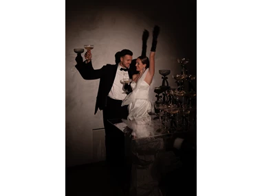 Hochzeitsfotograf: Hochzeitsfotografin Westerwald Hochzeitsfotografin Koblenz Hochzeitsfotografin Köln Hochzeiten fotografieren Hochzeitsfotograf gesucht heiraten 2025 Hochzeit Wedding wedding photographer Jana Bleich Fotografie Jana Bleich Fotografin gesucht getting ready Freie Trauung Kirchliche Trauung - Jana Bleich Fotografie