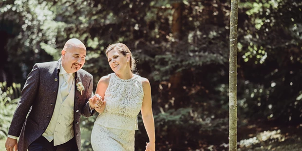 Hochzeitsfotos - Art des Shootings: Trash your Dress - Maria-Lanzendorf - Jenia Symonds Photography