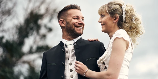 Hochzeitsfotos - Art des Shootings: Trash your Dress - Maria-Lanzendorf - Etzl Foto