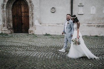 Hochzeitsfotograf: Paarshooting in der Haller Altstadt - Shots Of Love - Barbara Weber Photography