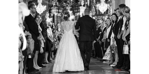 Hochzeitsfotos - Art des Shootings: Trash your Dress - Maria-Lanzendorf - Alexander Paul Steiner