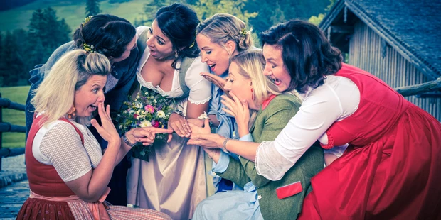 Hochzeitsfotos - Fotostudio - Wels (Wels) - Mädeslrunde - Dein schönster Tag - Hochzeitsfotografie