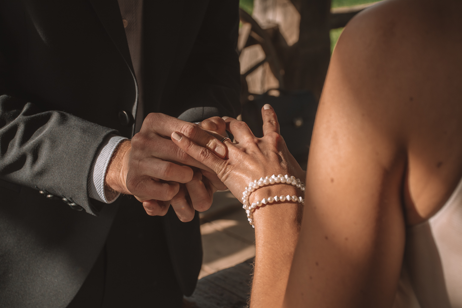Hochzeitsfotograf: ch bin Hochzeitsfotograf in Kärnten, lebe mit meiner Familie in Villach und gebe alles für, gutes Essen, schöne Sommertage, jede menge Spass, meine FAMILIE und nicht zu vergessen Destination Hochzeitsfotograf Klagenfurt am Wörthersee, Wien, Österreich, Bled Slowenien, Ljubljana Slowenien, Kroatien Hochzeitsfotos Österreich Wien
Wien  Herzliche und professionelle Betreuung Die Hochzeit - Einer der schönsten Tage im Leben!
Es ist immer etwas ganz besonderes ein Paar von den frühen Morgenstunden an zu begleiten, die Aufregung zu spüren, die Liebesgeschichte zu sehen. Wir freuen uns von euch zu hören! Liebe Grüße
 Hochzeitsfotografen in Kärnten - Hochzeit Fotograf Kärnten Neza - Tadej 